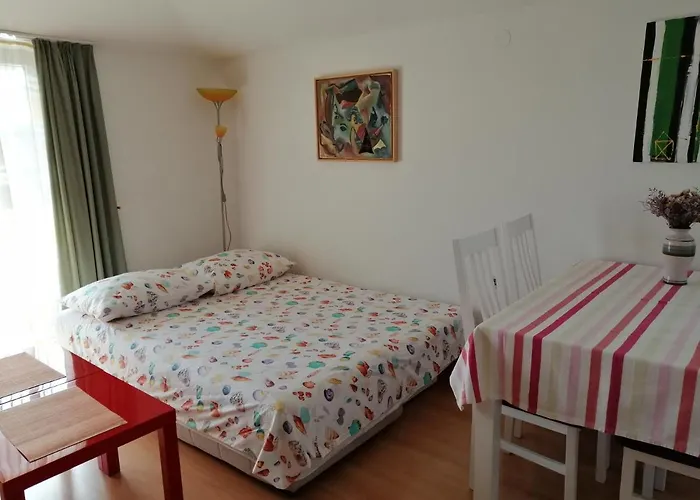 Διαμέρισμα Mladen *