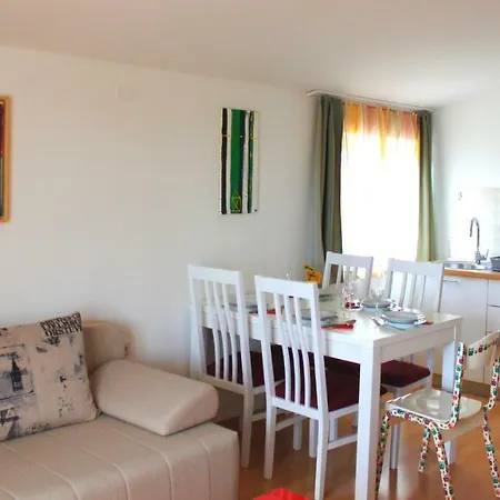 Apartment Mladen